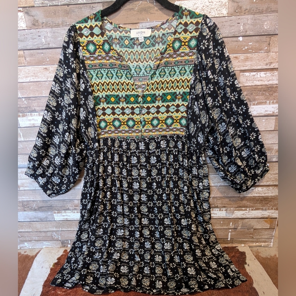 Umgee Boho Mixed Fabric 3 Button Tunic